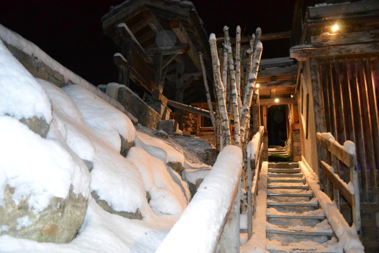 Le Solan D'Aniathazze Hotel เปเซย์-น็องครัวซ์ ภายนอก รูปภาพ